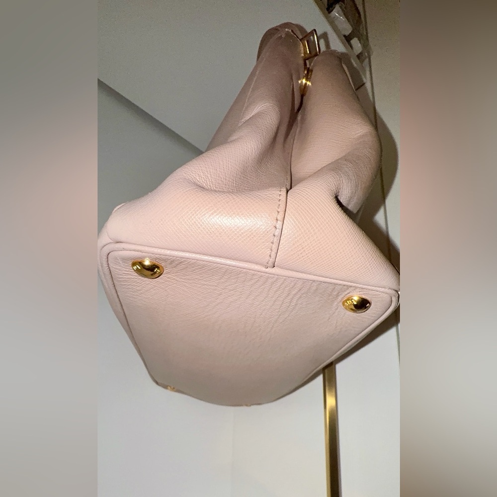 Prada Blush Pink Saffiano Satchel with Gold Hardware - Picture 4 of 15